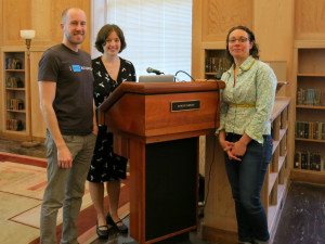 Wikipedia editor Jason Moore (left), Wiki Education Foundation Director of Programs LiAnna Davis (center) and University of Oregon librarian Annie Zeidman-Karpinski chat before Jason and LiAnna's presentation on teaching with Wikipedia at the Knight Library on March 19, 2015.