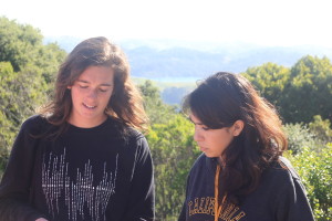 "Student Presentations at Inspiration Point, overlooking the San Pablo and Briones Reservoirs." by Samantha (Wiki Ed) - Own work. Licensed under CC BY-SA 4.0 via Wikimedia Commons.