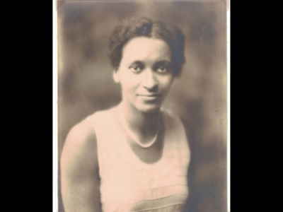 Agnes Yewande Savage. Image uploaded to Wikimedia Commons by Alexfope, CC BY 2.5